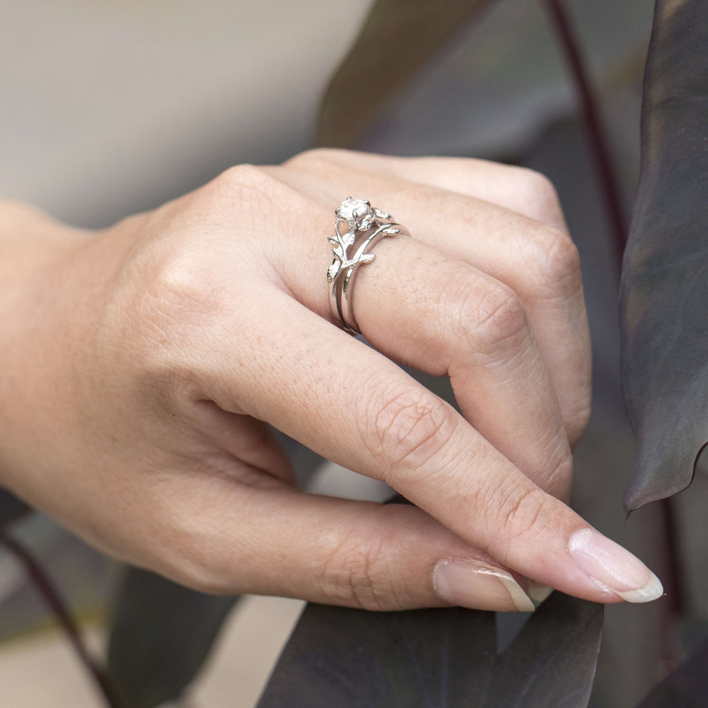 0.5 Carat 4-Prong-Set Leaf Vine Design round Cut Moissanite Solitaire Wedding Ring Set in 18K White Gold Plating over Silver